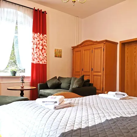 Haus Anna Pensión 3*